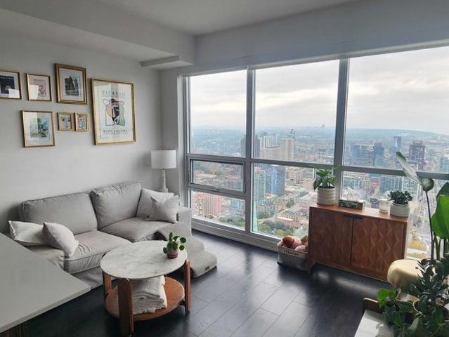 Apartment for rent in Toronto Centre, Toronto