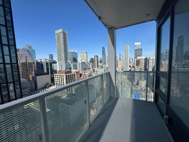 Apartment for rent in Toronto Centre, Toronto