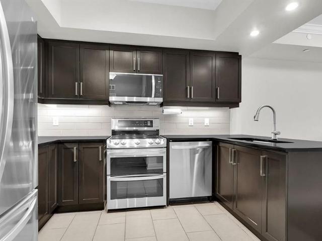 Apartment for rent in Wortley Village, London