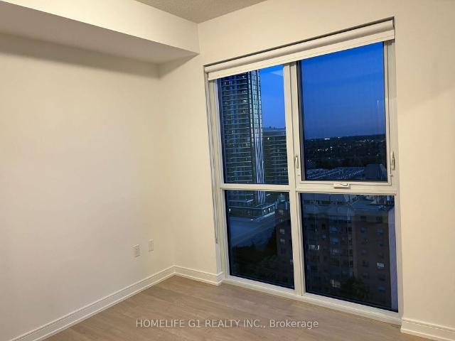 Apartment for rent in Hurontario, Mississauga