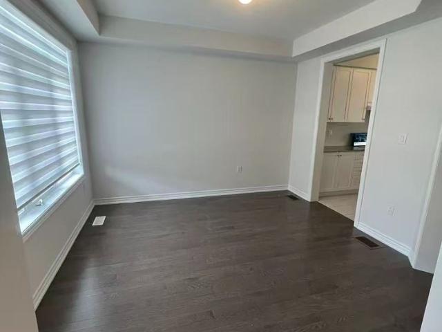Townhouse for rent in Whitby, Golden Horseshoe