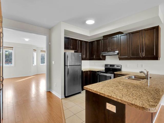Townhouse for rent in Georgina, Ontario