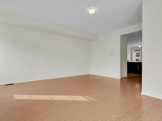 Townhouse for rent in Georgina, Ontario