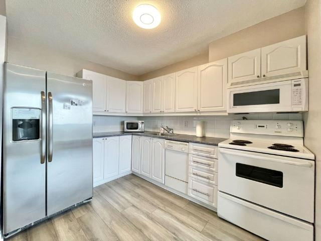 Apartment for rent in Mulhurst Bay, Ontario
