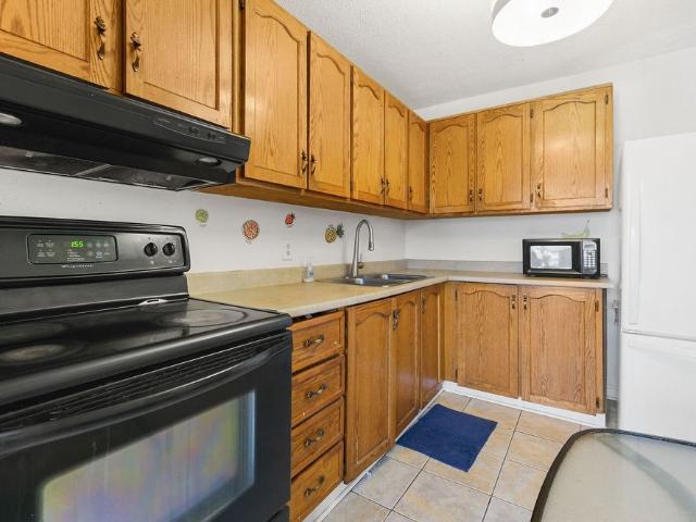 Apartment for rent in Mulhurst Bay, Ontario