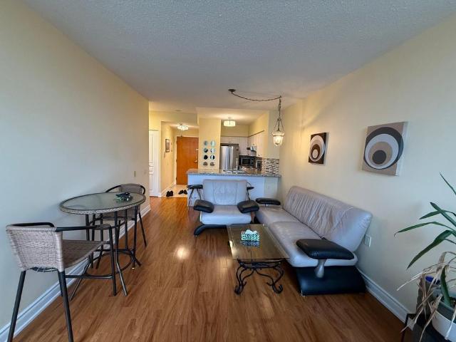 Apartment for rent in Richmond Hill, Golden Horseshoe