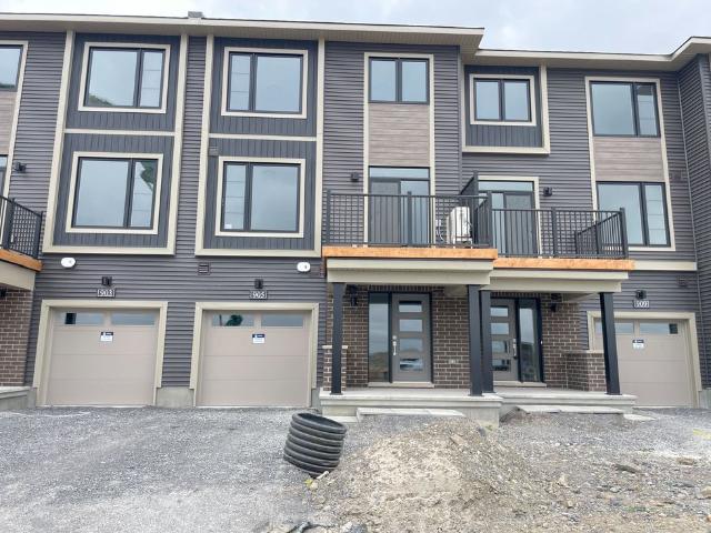 Townhouse for rent in Riverfront Estates, Mississippi Mills