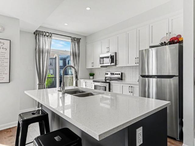 Townhouse for rent in Mulhurst Bay, Ontario