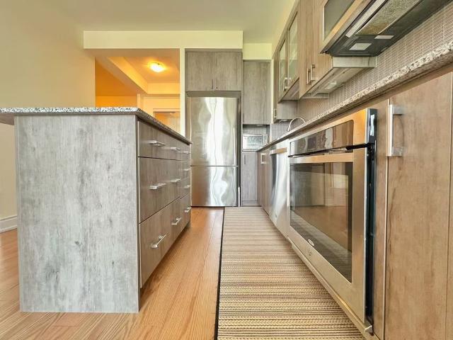 Apartment for rent in Richmond Hill, Golden Horseshoe