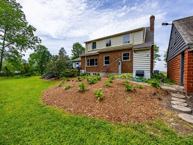 Apartment for rent in Delhi, Ontario