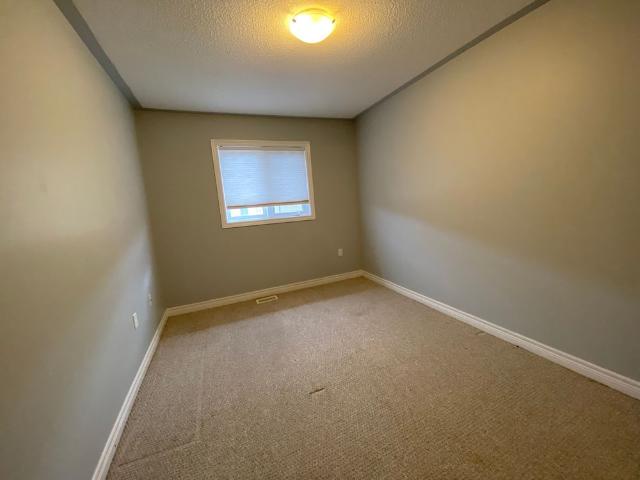 Townhouse for rent in Hamilton, Golden Horseshoe