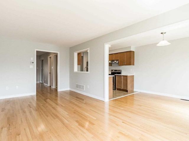 Townhouse for rent in Georgina, Ontario