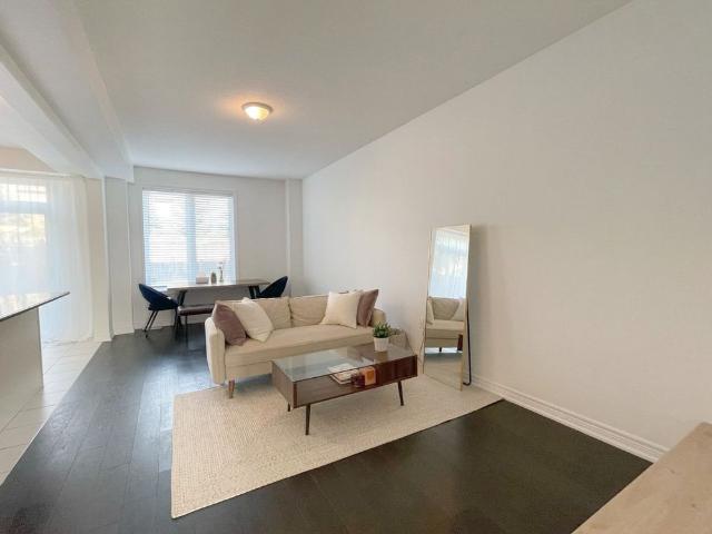 Townhouse for rent in Ancaster, Ontario