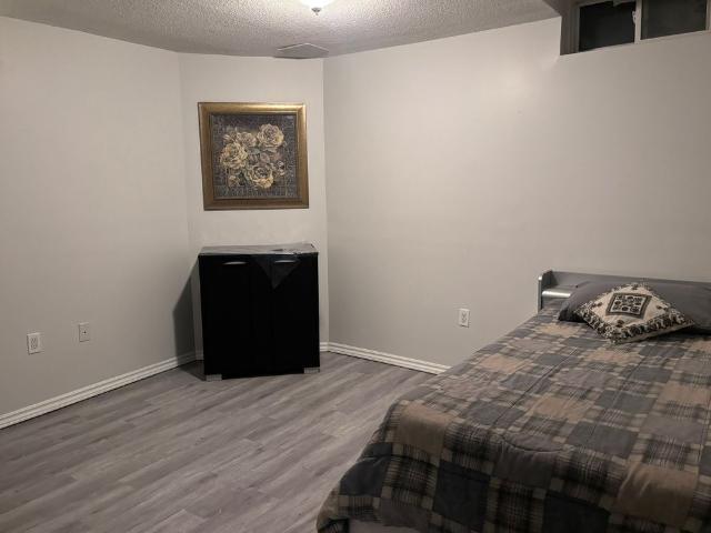 Room for rent in Georgina, Ontario