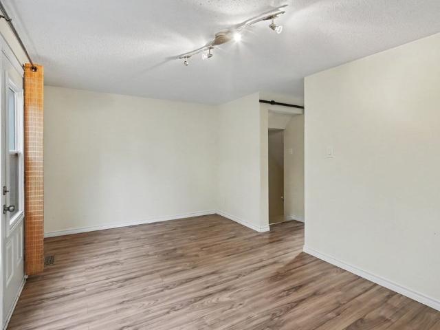 Apartment for rent in Mulhurst Bay, Ontario