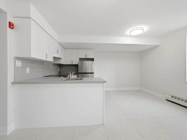 Apartment for rent in Ancaster, Ontario