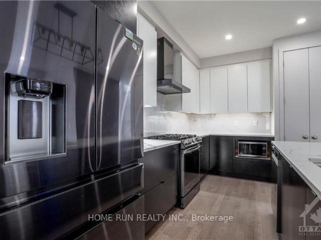 Townhouse for rent in Riverside South-Findlay Creek, Ottawa