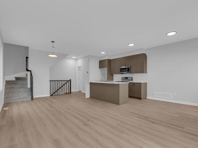 Townhouse for rent in Mississippi Mills, Ontario
