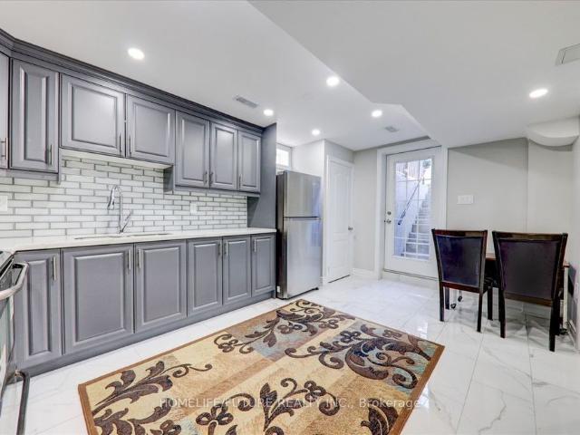 House for rent in Bradford West Gwillimbury, Ontario