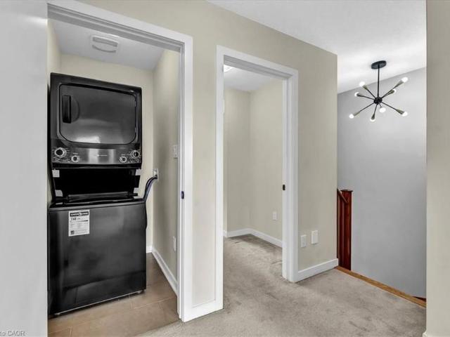 Townhouse for rent in Nash North, Hamilton