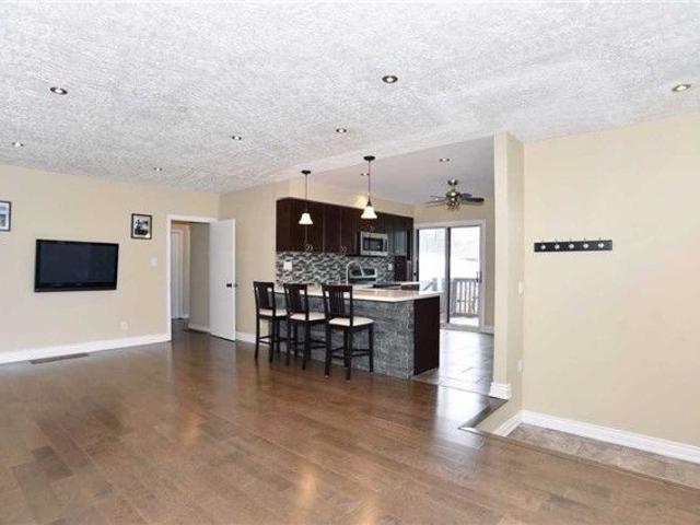House for rent in Lake Vista, Ajax