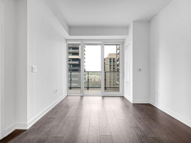 Apartment for rent in Richmond Hill, Golden Horseshoe