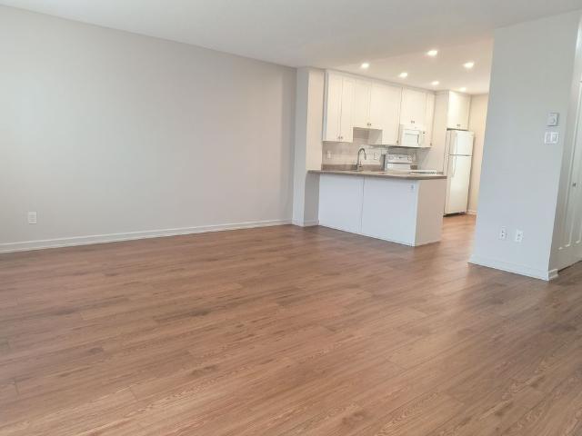 Apartment for rent in Mulhurst Bay, Ontario
