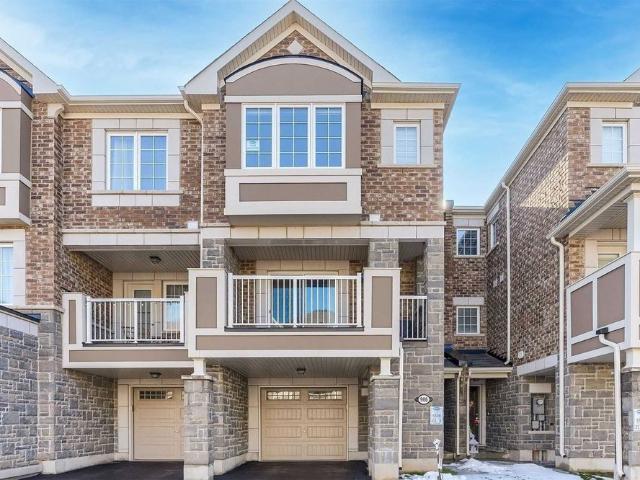 Room for rent in Burlington, Ontario