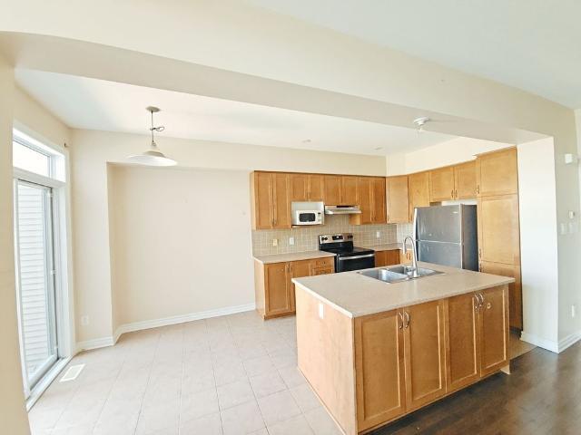 Townhouse for rent in Mulhurst Bay, Ontario