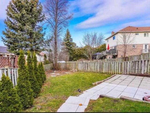 Apartment for rent in Whitby, Golden Horseshoe