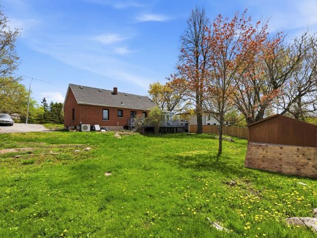 House for rent in Pinecrest, Oshawa