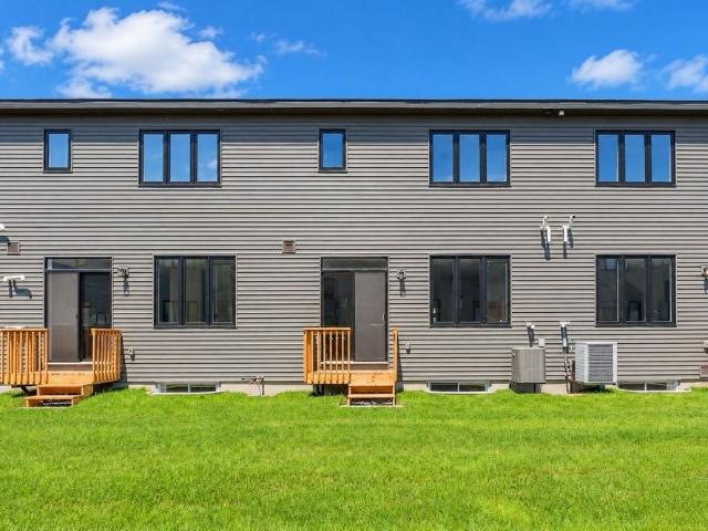 Townhouse for rent in Kanata North, Ottawa