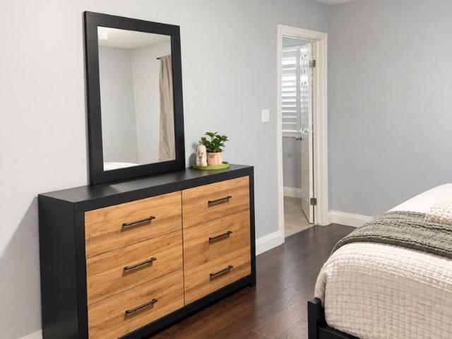 Townhouse for rent in Ancaster, Ontario