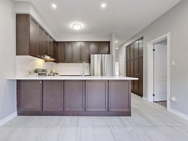 Apartment for rent in Rosedale Village, Brampton