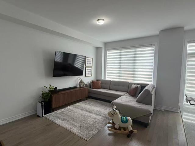 Townhouse for rent in Barrie, Central Ontario