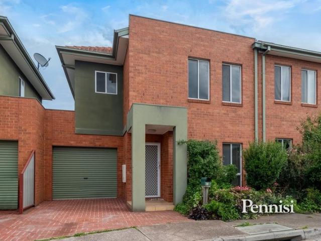Townhouse for rent in Camerons Creek, Victoria