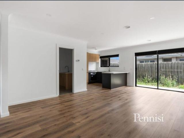 Townhouse for rent in Camerons Creek, Victoria