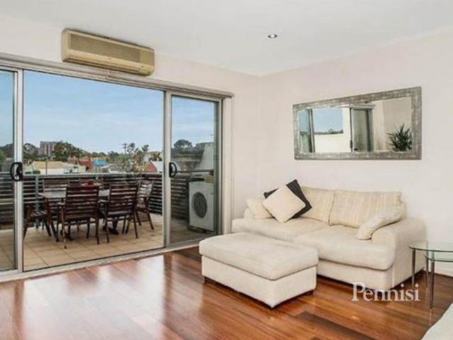 Apartment for rent in North Melbourne, Melbourne