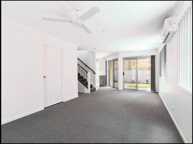 Townhouse for rent in Toombul, Queensland