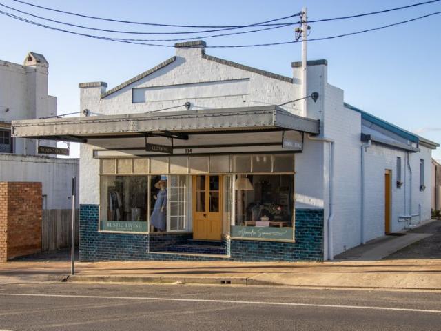 Retail for rent in Mole River, New South Wales