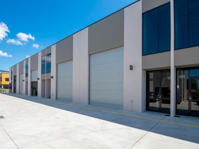 Warehouse for rent in Toombul, Queensland