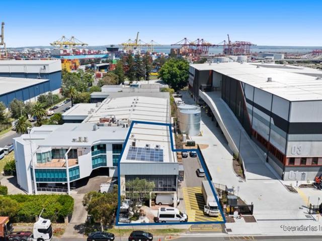 Warehouse for rent in Eastern Suburbs, Sydney