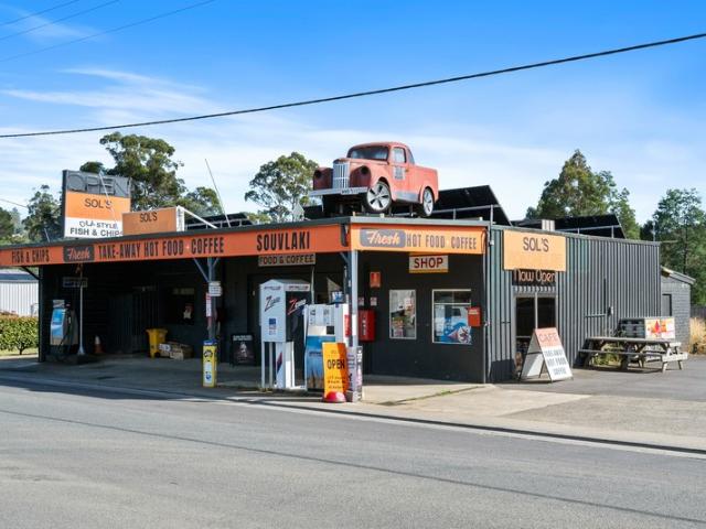 Retail for rent in Geeveston, Tasmania