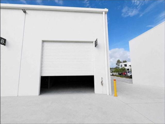 Warehouse for rent in Toombul, Queensland