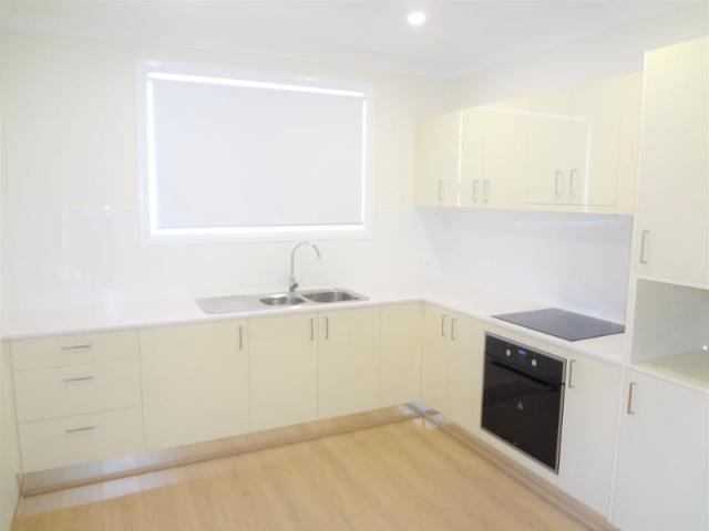 House for rent in Guildford