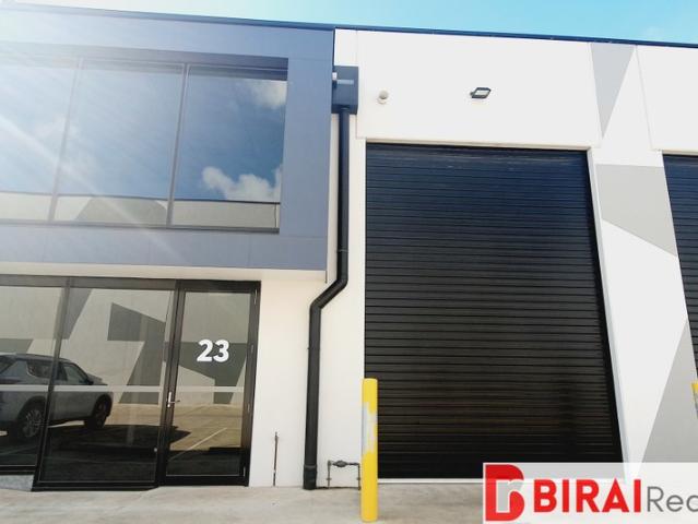 Warehouse for rent in West Park Industrial Estate, Melbourne