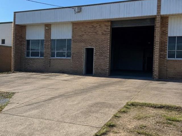 Warehouse for rent in Toombul, Queensland