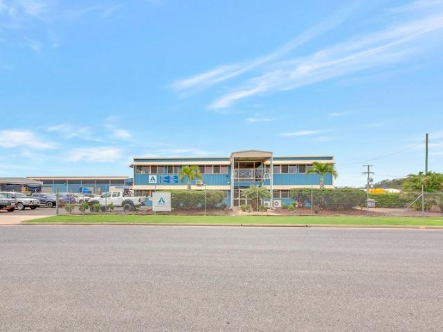 Warehouse for rent in Gladstone, Queensland