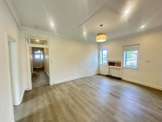 House for rent in Lower North Shore, Sydney