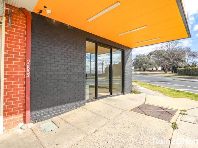 Retail for rent in West Bathurst, Bathurst
